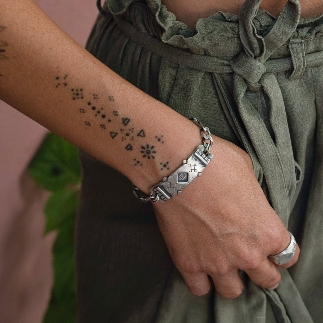 Open Eyes Bracelet