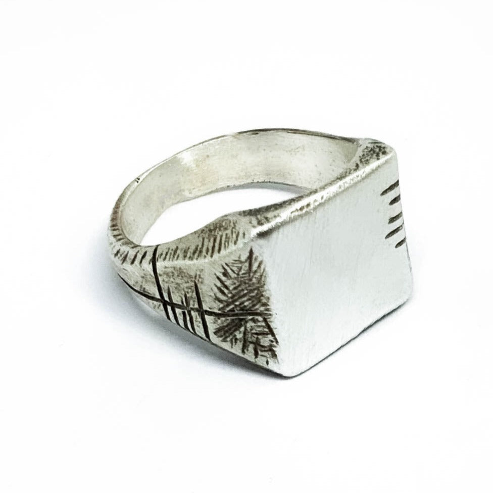 Carved Memories Ring (Big Version)