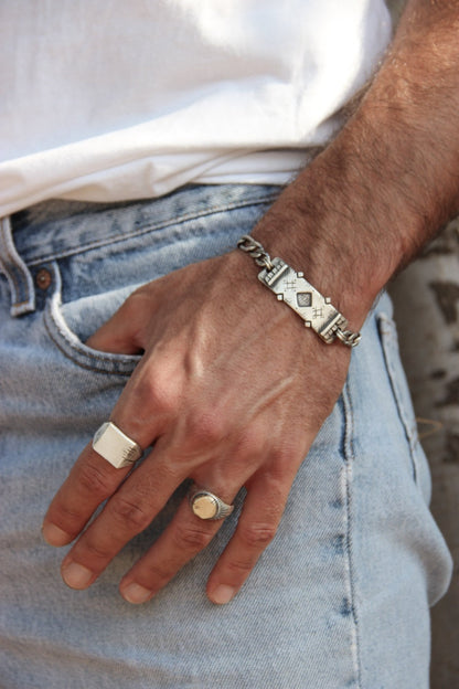 Open Eyes Bracelet