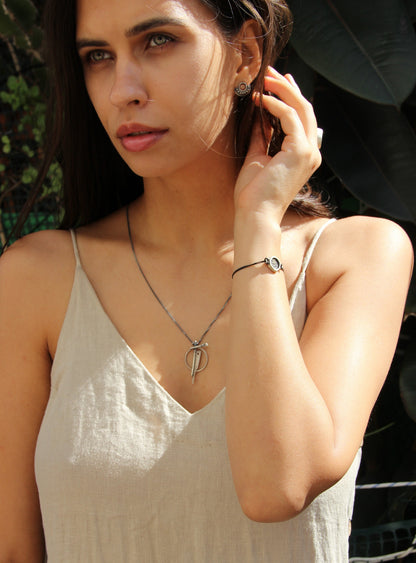 Break The circle Necklace